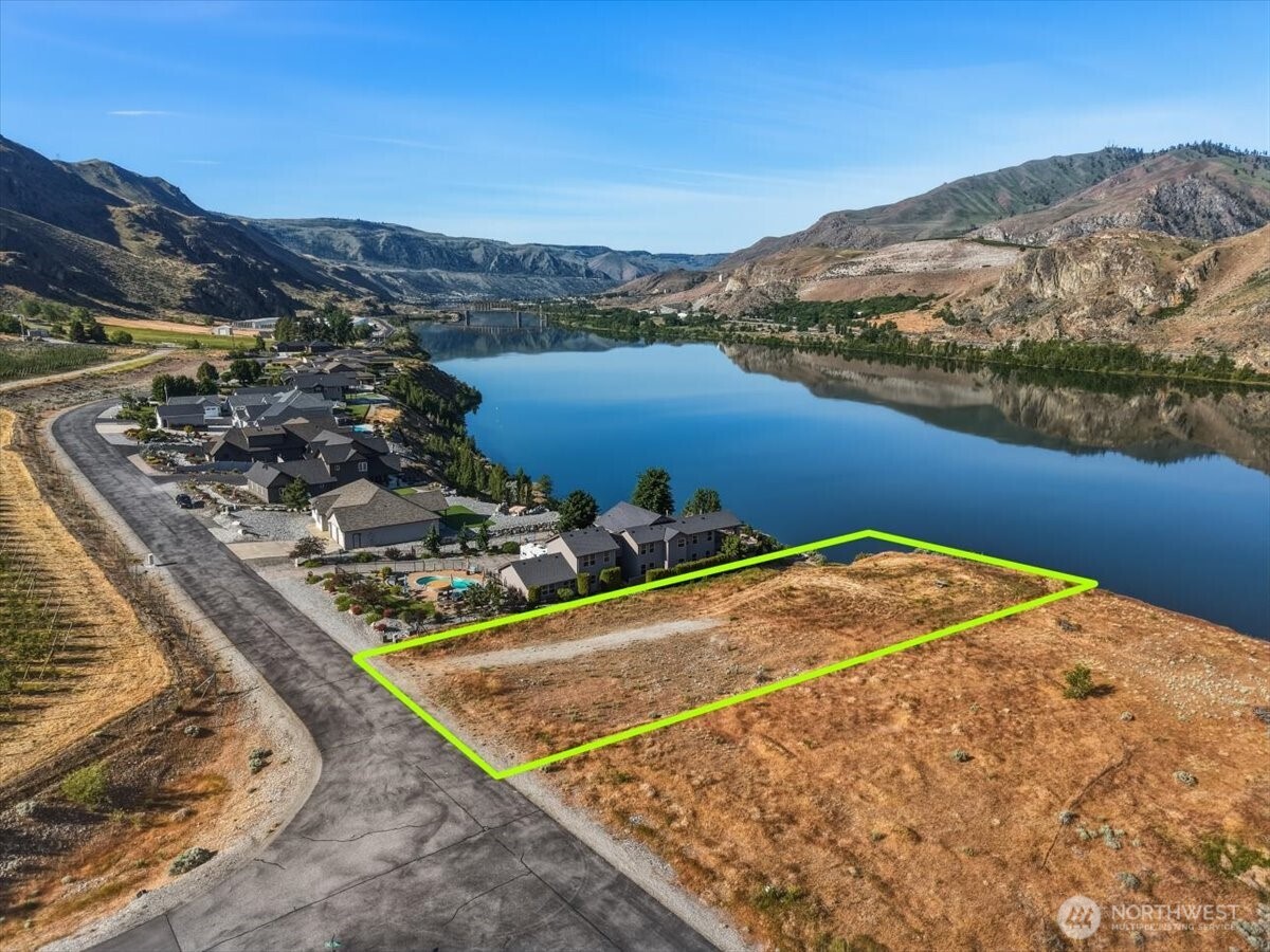 33 S Shore Drive Orondo WA 98843