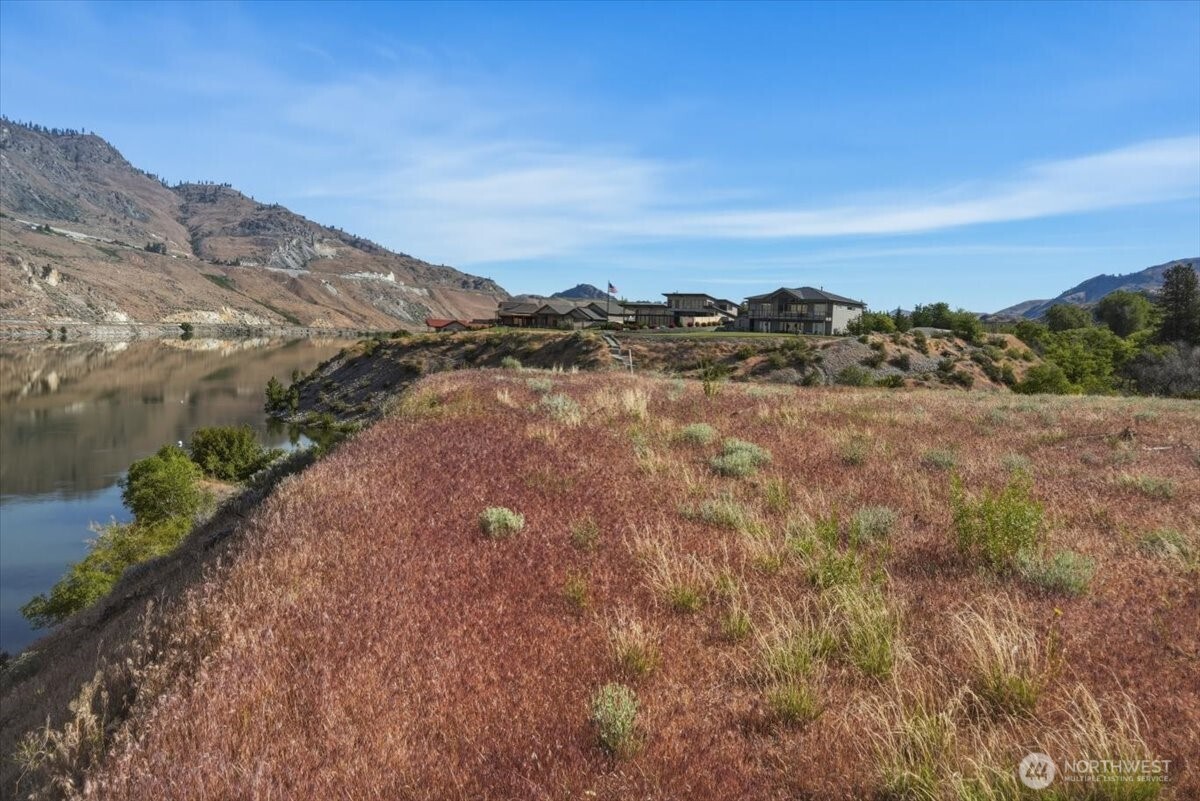 33 S Shore Drive Orondo WA 98843