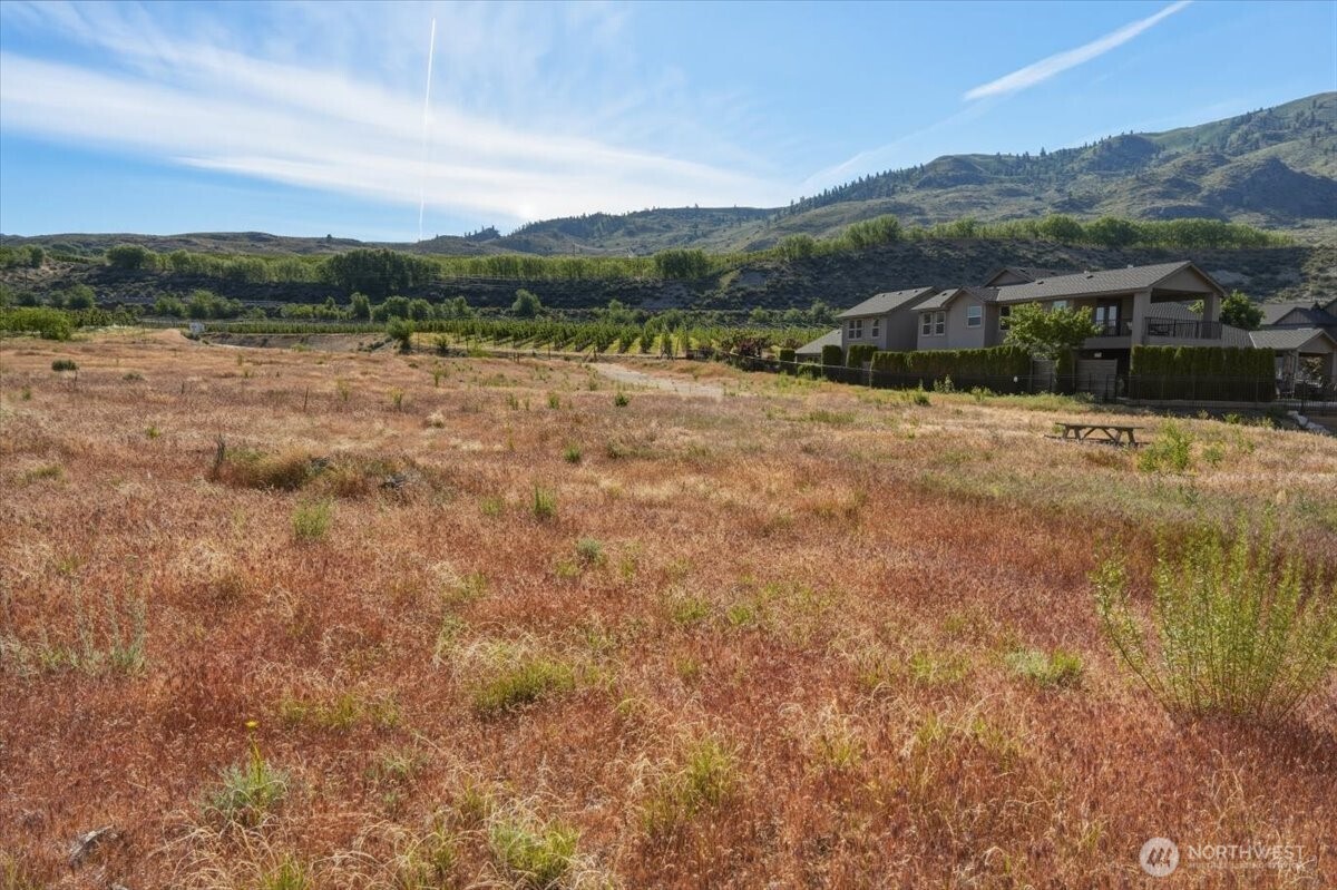 33 S Shore Drive Orondo WA 98843