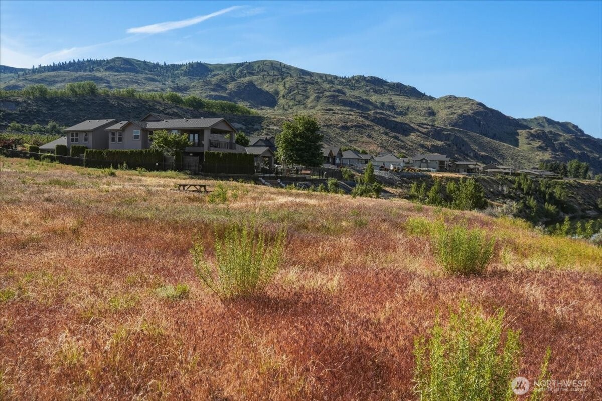 33 S Shore Drive Orondo WA 98843
