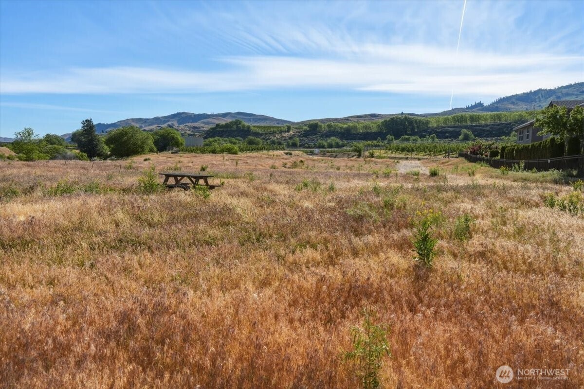33 S Shore Drive Orondo WA 98843
