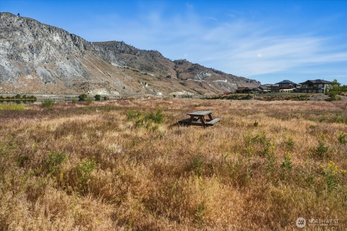 33 S Shore Drive Orondo WA 98843