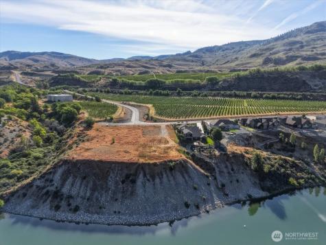 33 S Shore Drive Orondo WA 98843