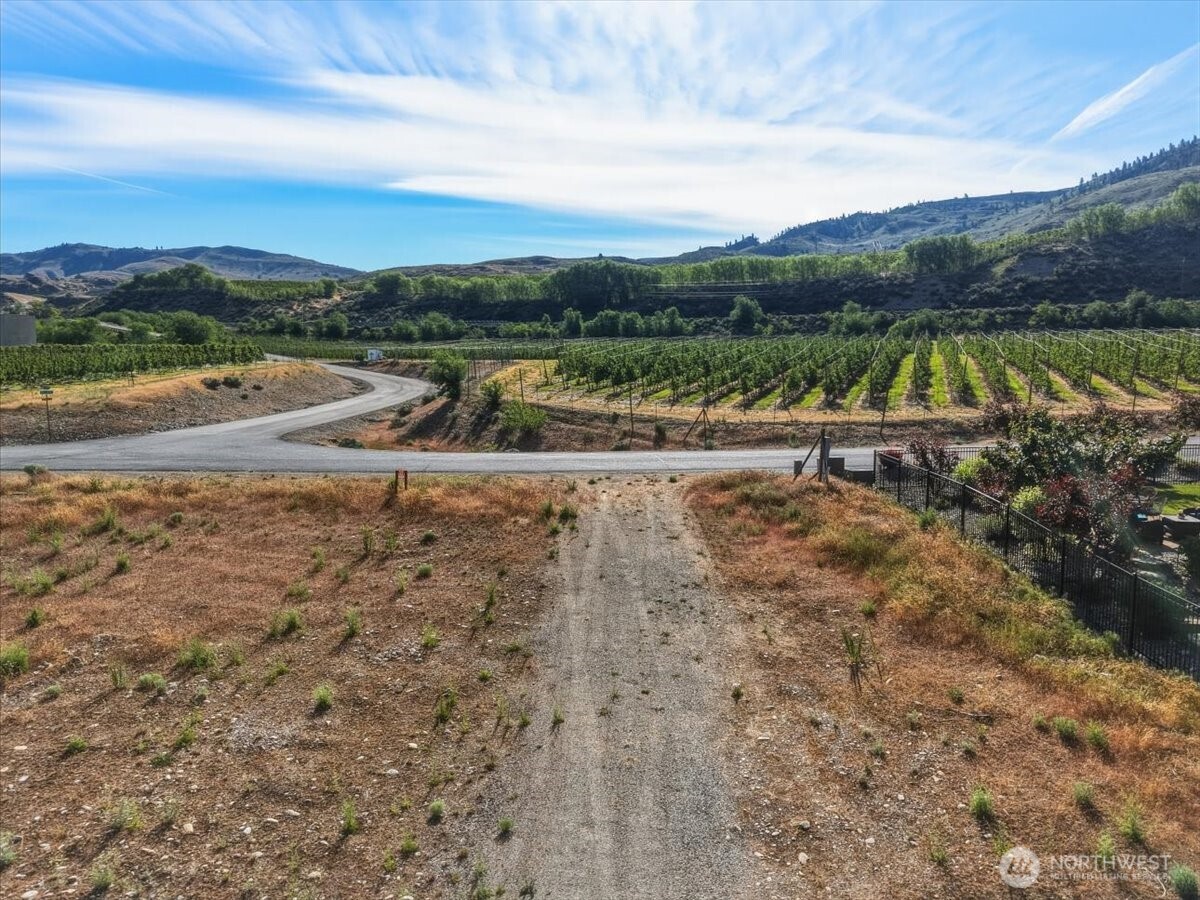 33 S Shore Drive Orondo WA 98843