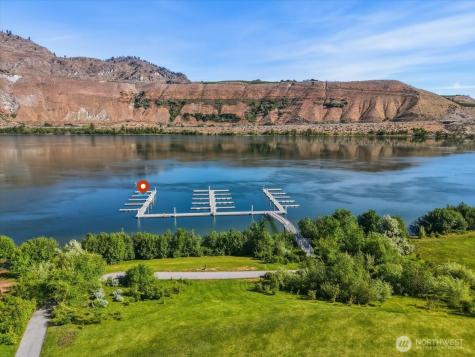 33 S Shore Drive Orondo WA 98843