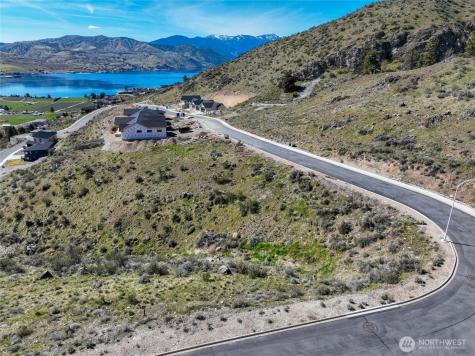 905 Long Drive Chelan WA 98816