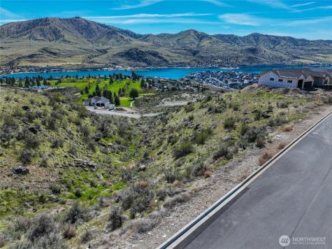 905 Long Drive Chelan WA 98816