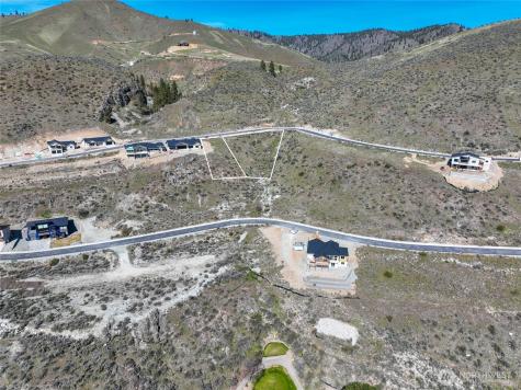 905 Long Drive Chelan WA 98816