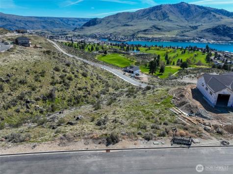 905 Long Drive Chelan WA 98816