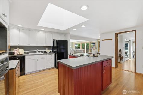 7032 132nd Avenue NE Kirkland WA 98033