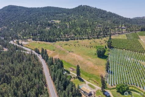 7 Navarre Coulee Road Chelan WA 98816