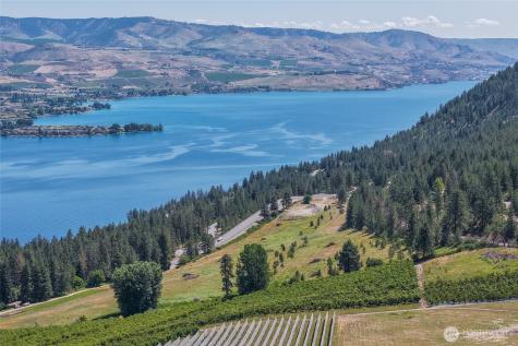 7 Navarre Coulee Road Chelan WA 98816