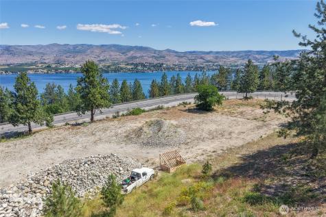 7 Navarre Coulee Road Chelan WA 98816