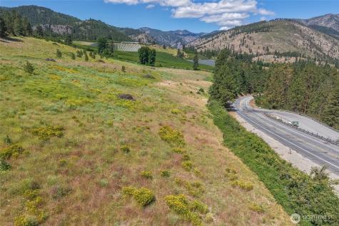 7 Navarre Coulee Road Chelan WA 98816