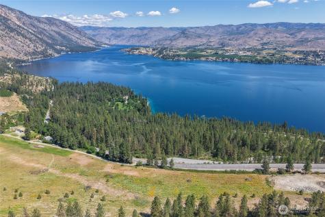 7 Navarre Coulee Road Chelan WA 98816
