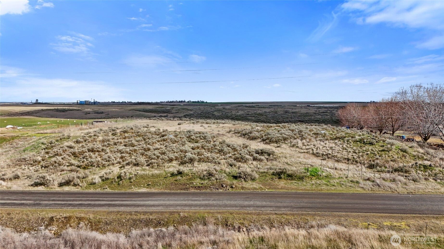 9051 SE Rd S Warden WA 98857