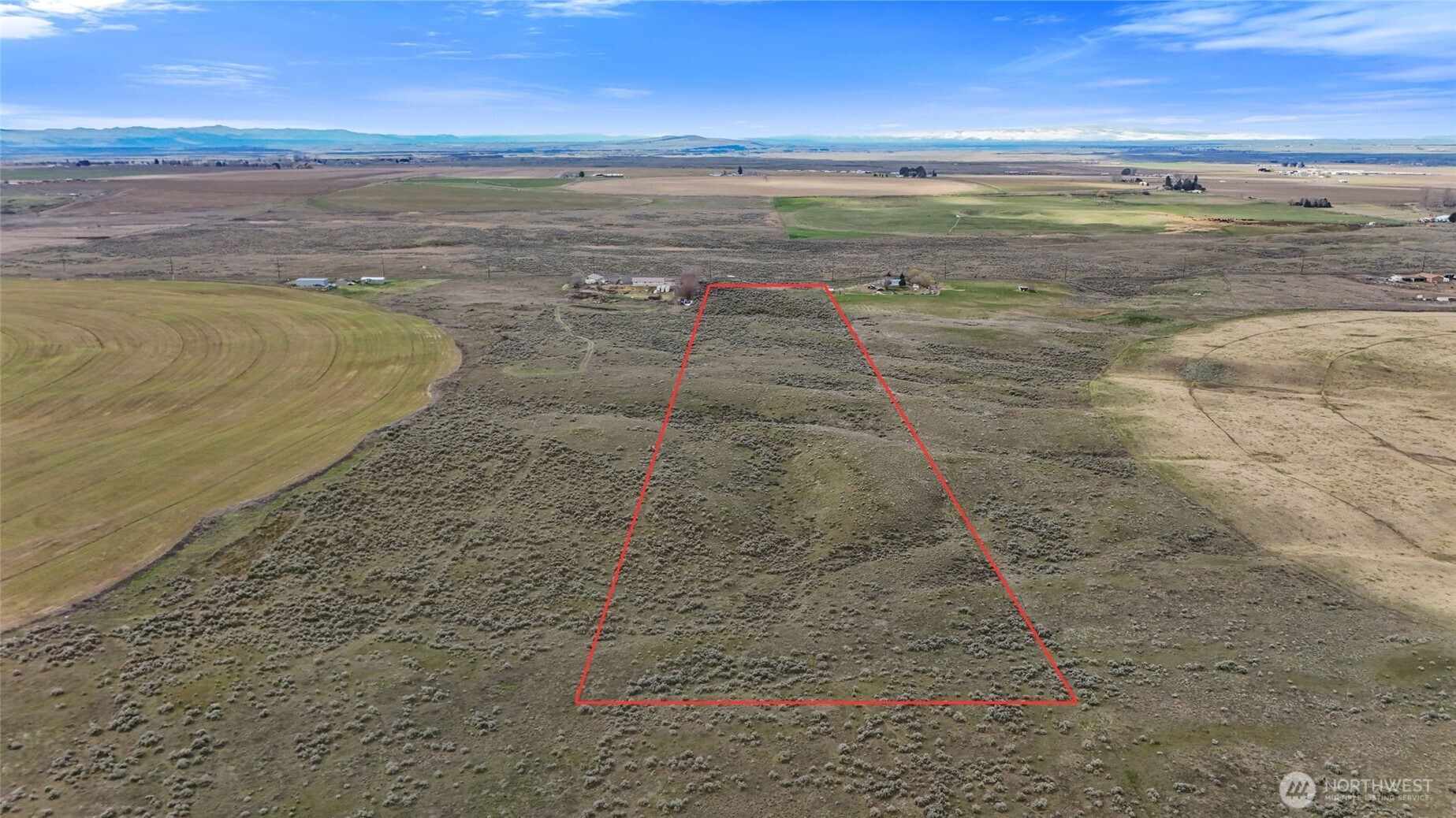 9051 SE Rd S Warden WA 98857