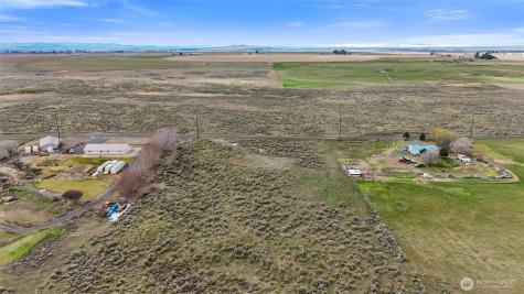 9051 SE Rd S Warden WA 98857