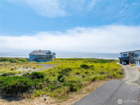 615 Dune Crest Loop Westport WA 98595