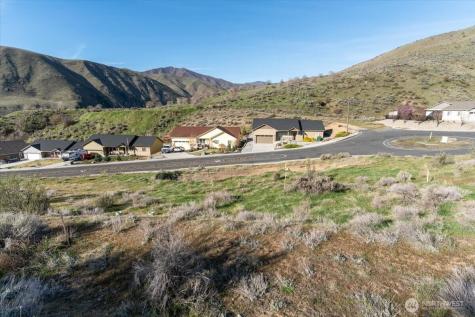9988 Saska Way Entiat WA 98822