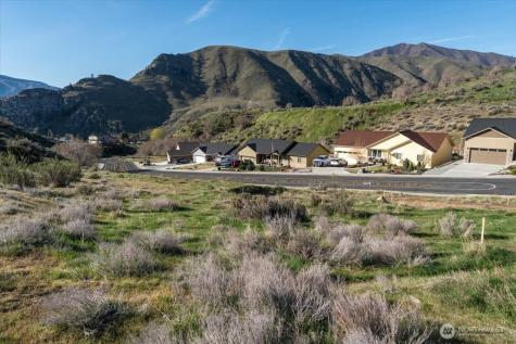 9988 Saska Way Entiat WA 98822