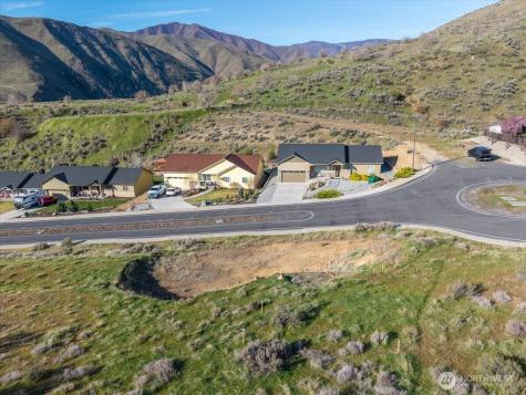 9988 Saska Way Entiat WA 98822