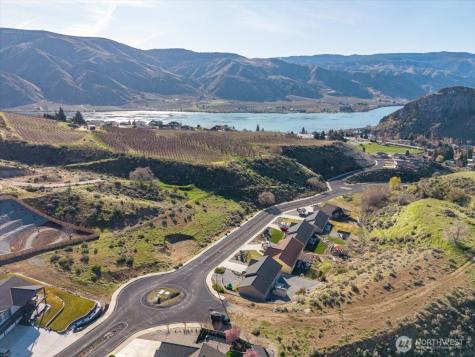 9988 Saska Way Entiat WA 98822