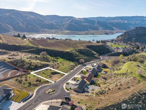 9988 Saska Way Entiat WA 98822