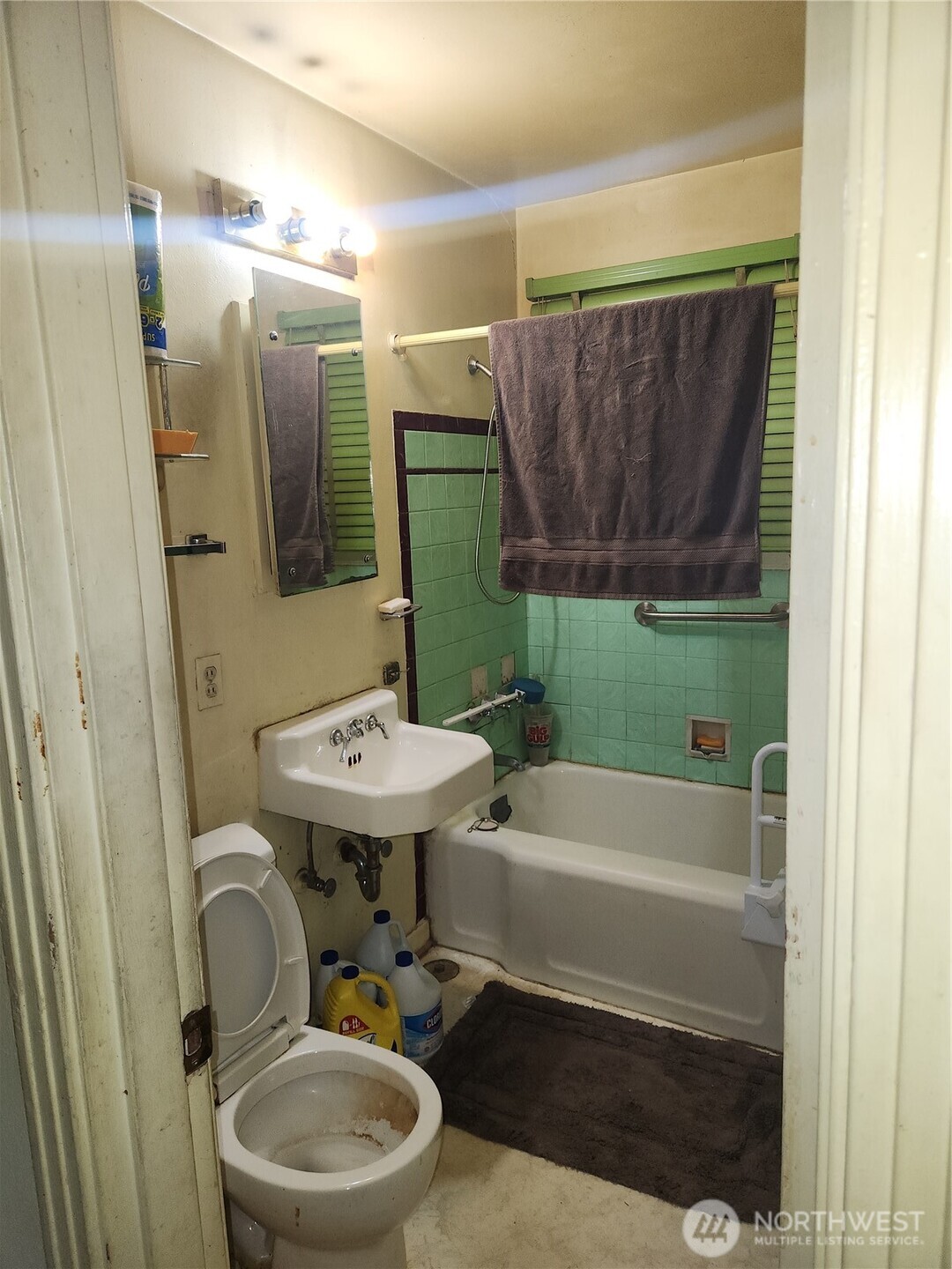 3740 S 142nd Street Tukwila WA 98168