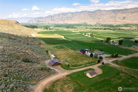 36 Rooster Flats Oroville WA 98844