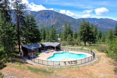 58 Homestead Road Winthrop WA 98862