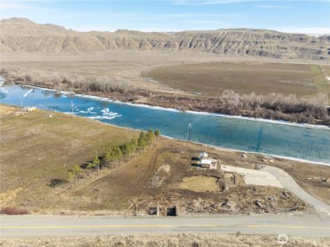 626 Monse River Road Brewster WA 98812