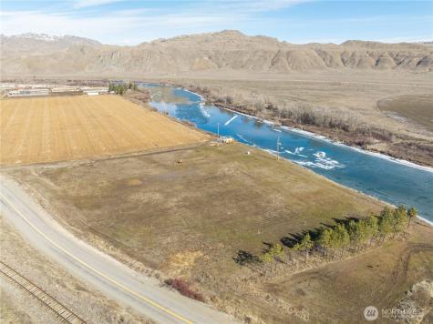 626 Monse River Road Brewster WA 98812