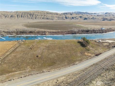 626 Monse River Road Brewster WA 98812