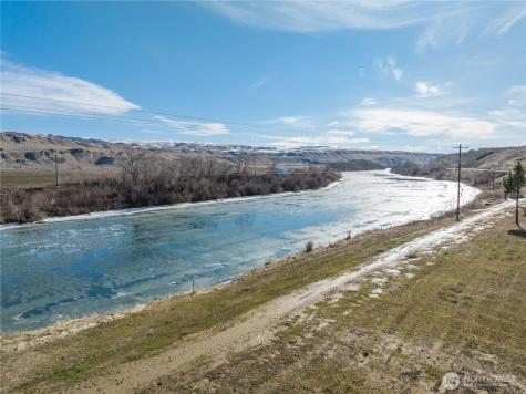 626 Monse River Road Brewster WA 98812