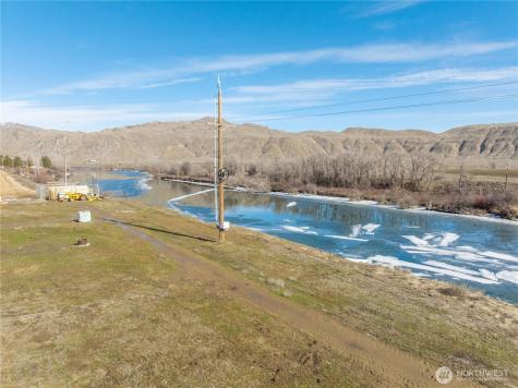 626 Monse River Road Brewster WA 98812