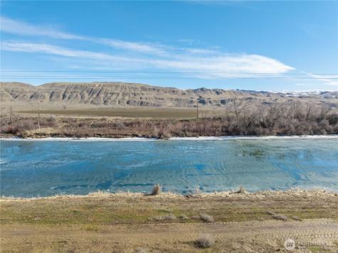 626 Monse River Road Brewster WA 98812