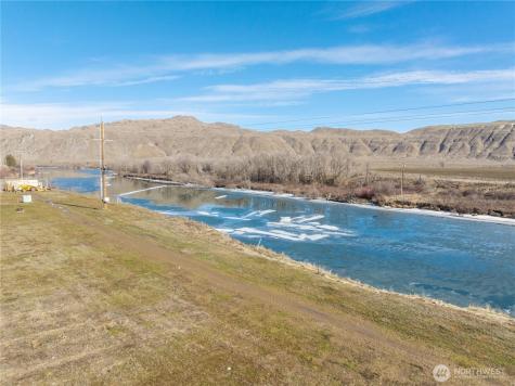626 Monse River Road Brewster WA 98812
