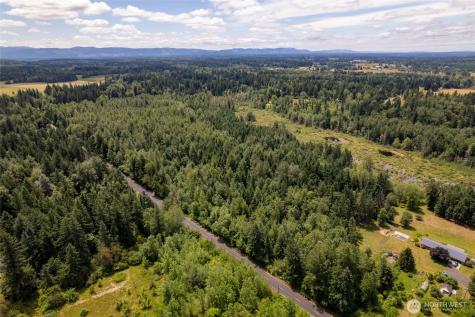 328 16th Avenue S Roy WA 98580