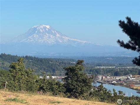 2910 44th Avenue NE Tacoma WA 98422