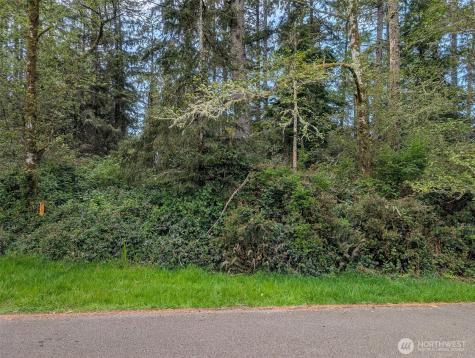 757 Evergreen Avenue SE Ocean Shores WA 98569