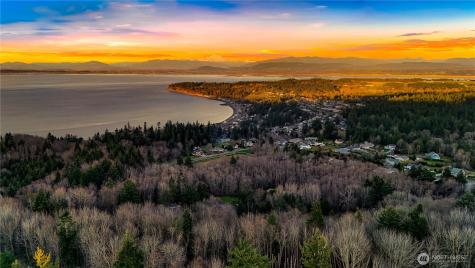 927 Grennan Place Camano Island WA 98282