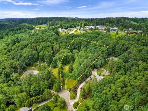 927 Grennan Place Camano Island WA 98282