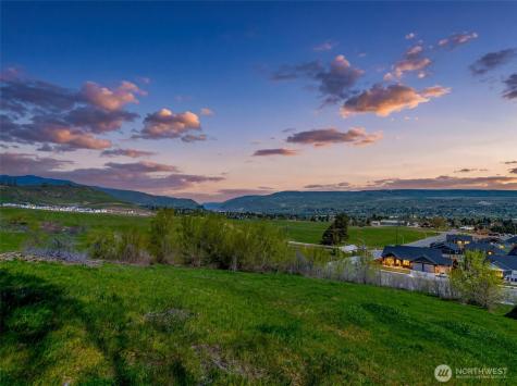 935 Silas Lane Wenatchee WA 98801