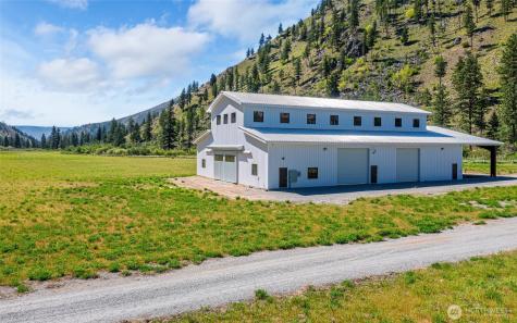 4482 Navarre Coulee Road Chelan WA 98816