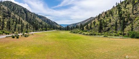 4482 Navarre Coulee Road Chelan WA 98816