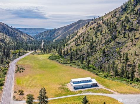 4482 Navarre Coulee Road Chelan WA 98816