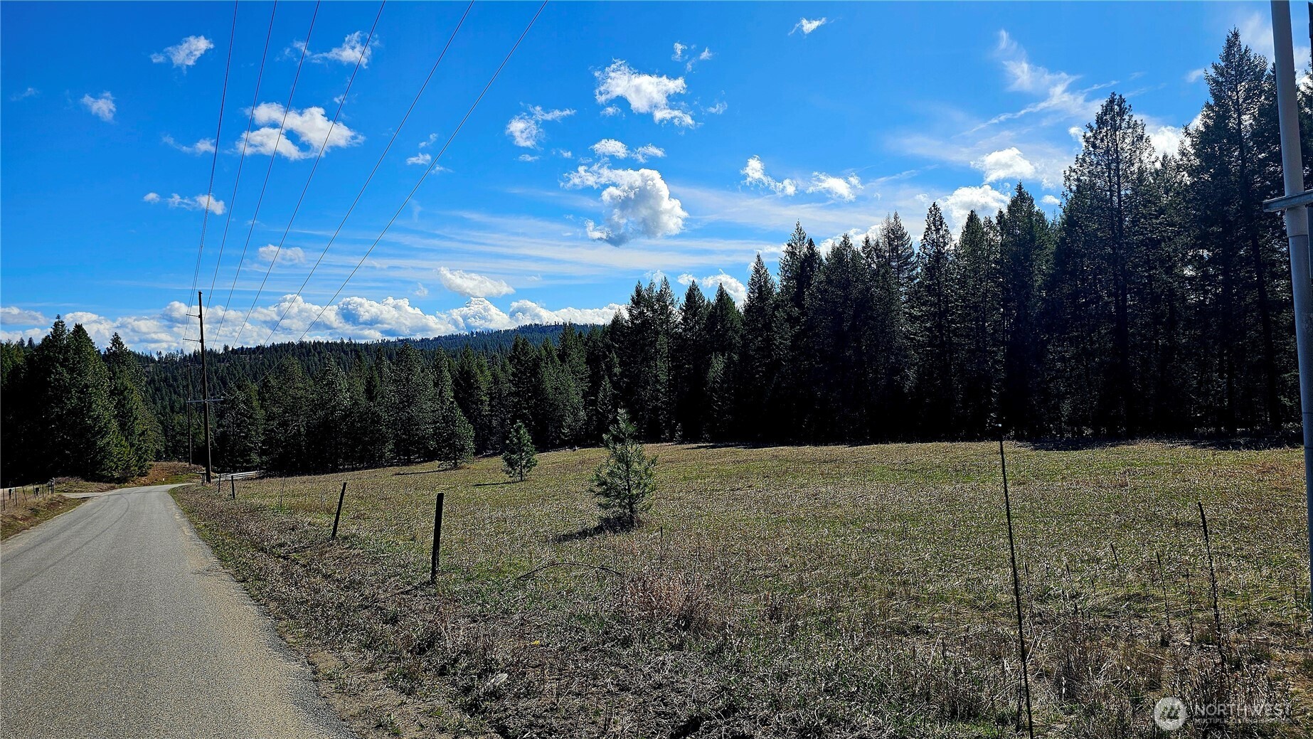 2068 Addy-gifford Road Addy WA 99101