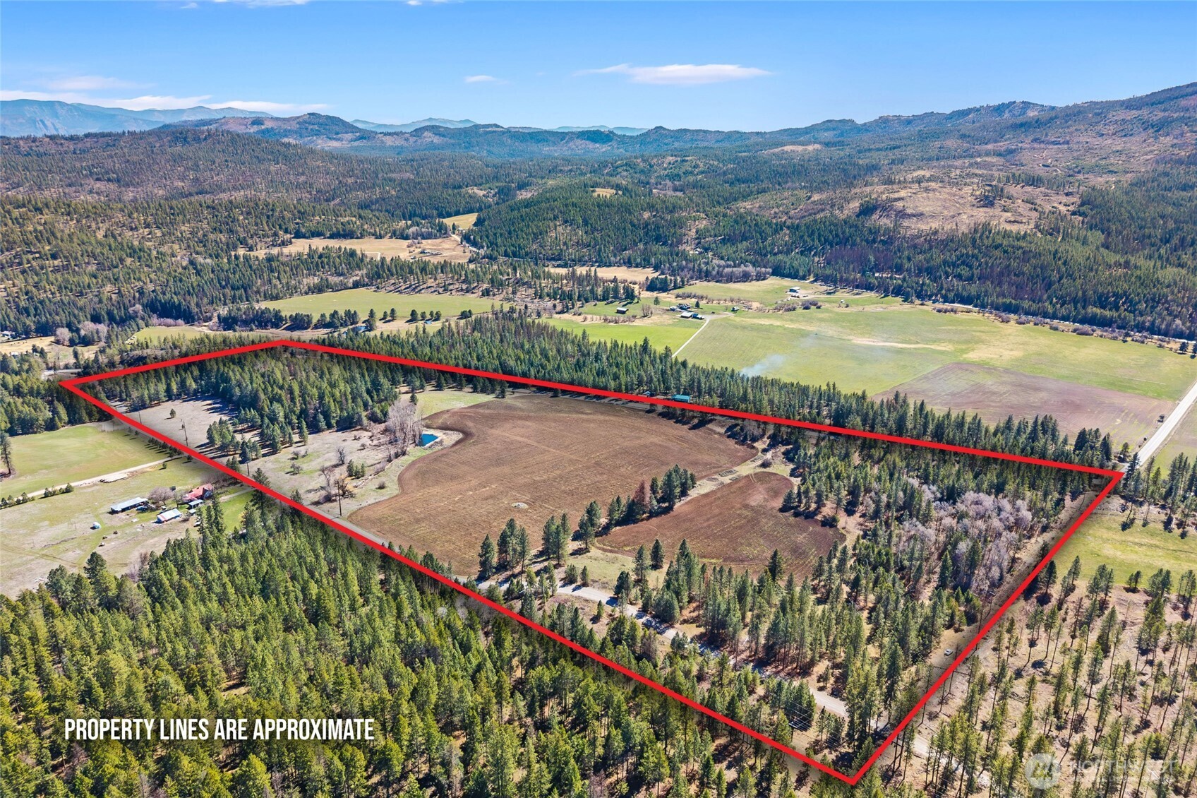 2068 Addy-gifford Road Addy WA 99101
