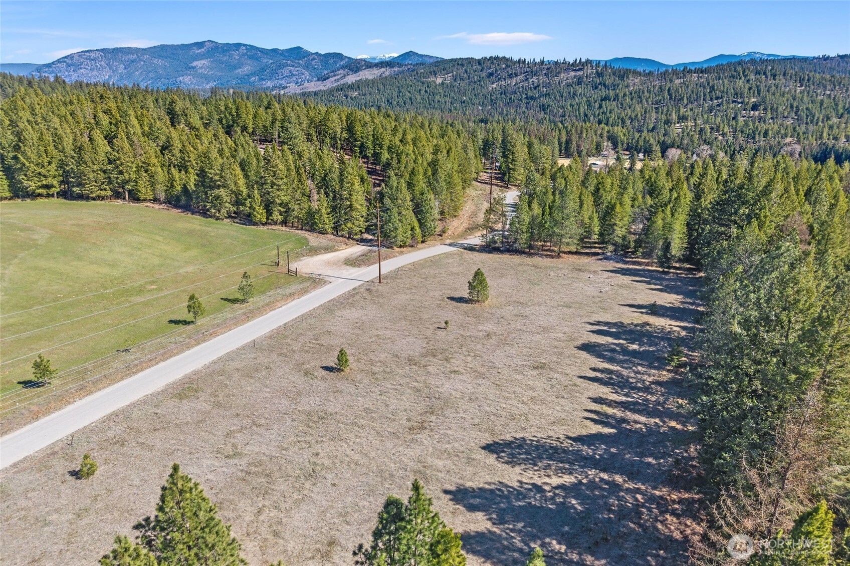 2068 Addy-gifford Road Addy WA 99101